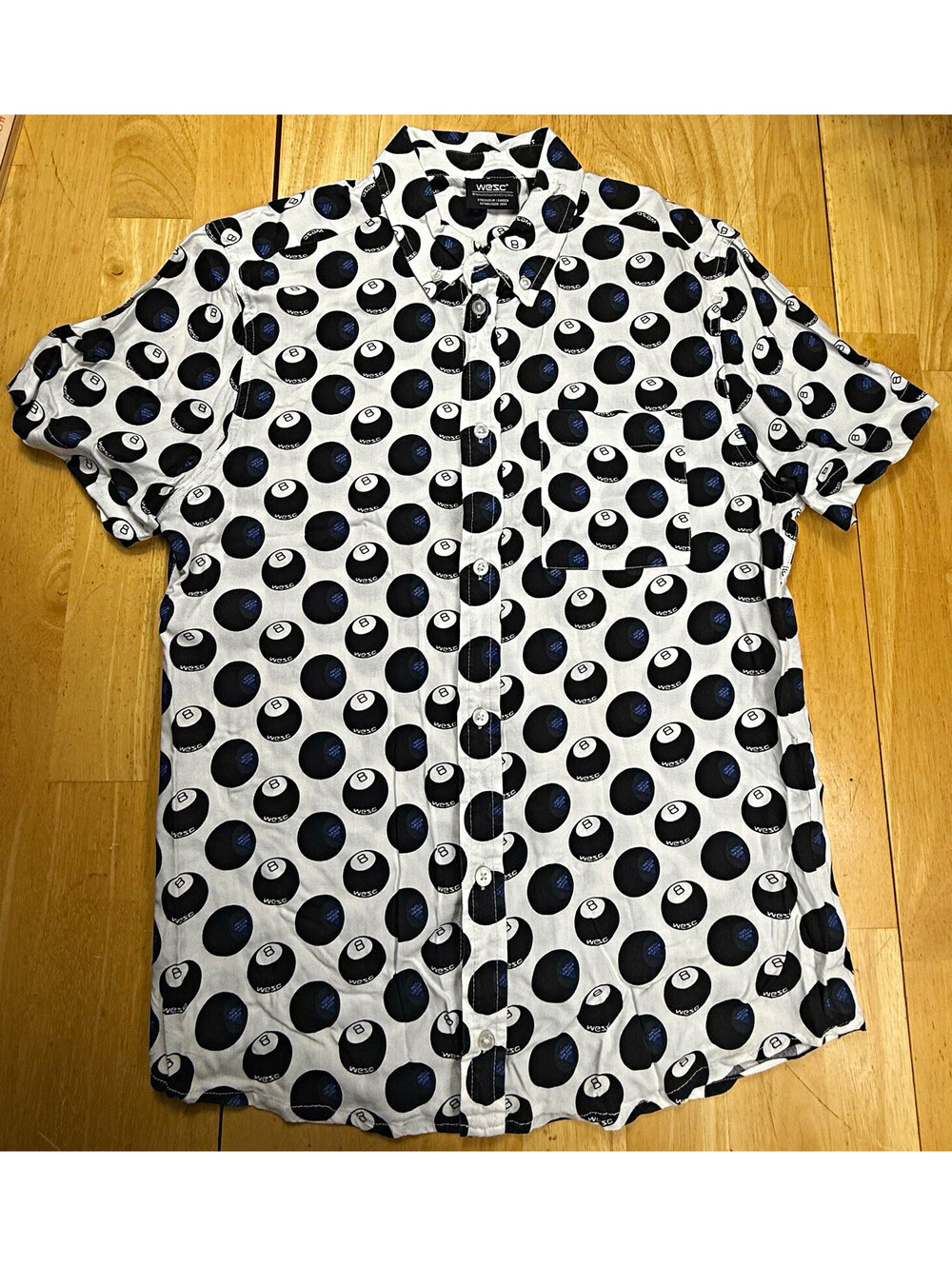 WeSC Men's S White/Black/Blue Graphic Print Short Sleeve Button-Up Pockets